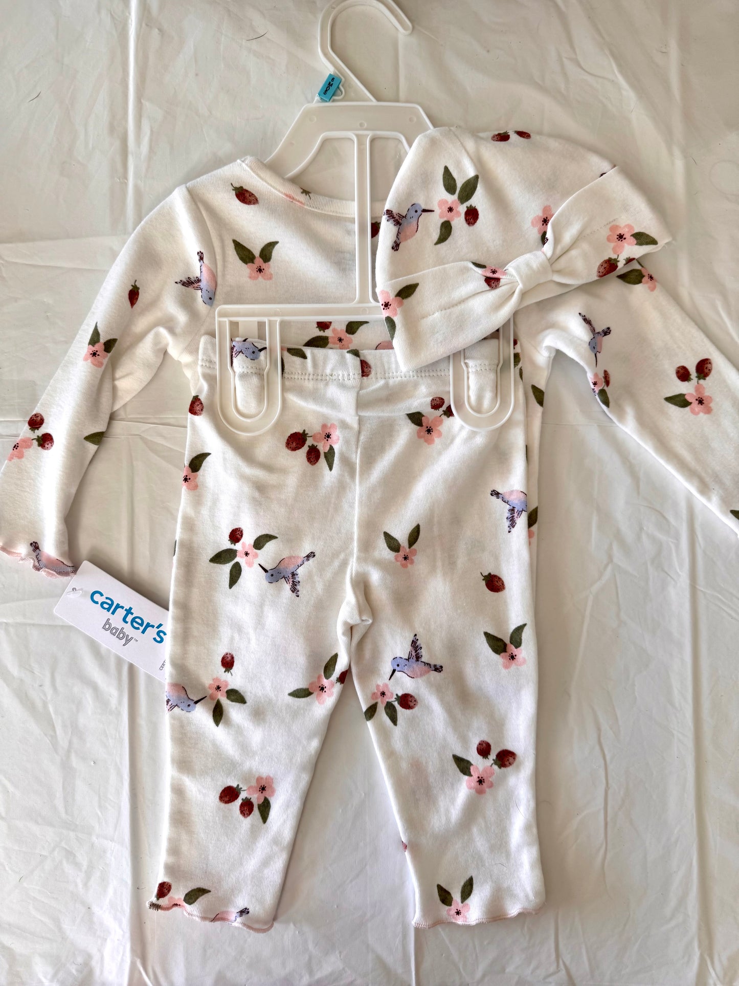 Carters 3 Piece Set (6M)